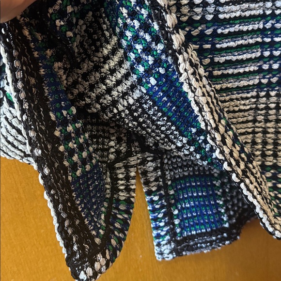 ST JOHN Knit Plaid sheath Dress - Picture 4 of 8